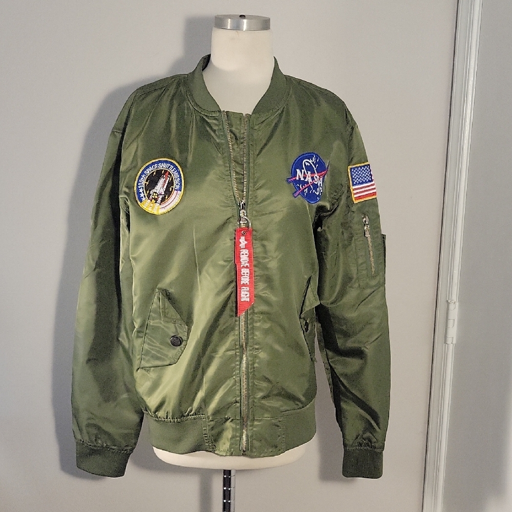 Woman's Large Green Bomber Jacket